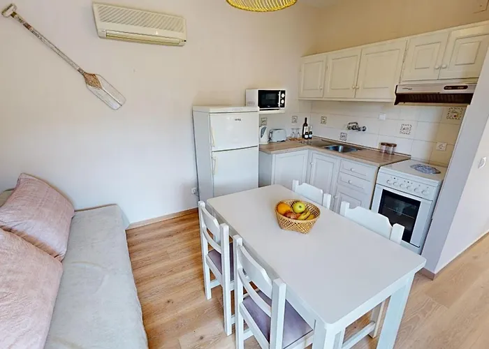 Andrikos Appartement *