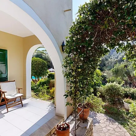 Apartment Andrikos